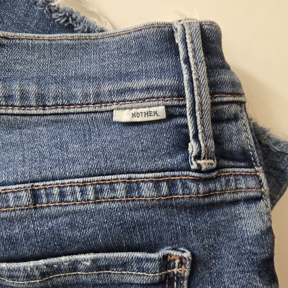 Mother | The Weekender Fray Jeans - Picture 8 of 12